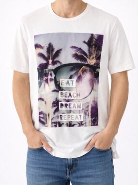 Bershka Graphic T-Shirt Men’s Large White Palm Print “Eat Beach Dream Repeat”